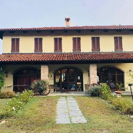 La Madonnina Agriturismo Dore アルバ エクステリア 写真